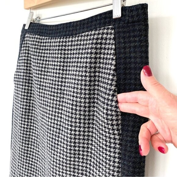 J. Crew pencil skirt in a wool blend,  two-tone houndstooth pattern, lined - Picture 2 of 11